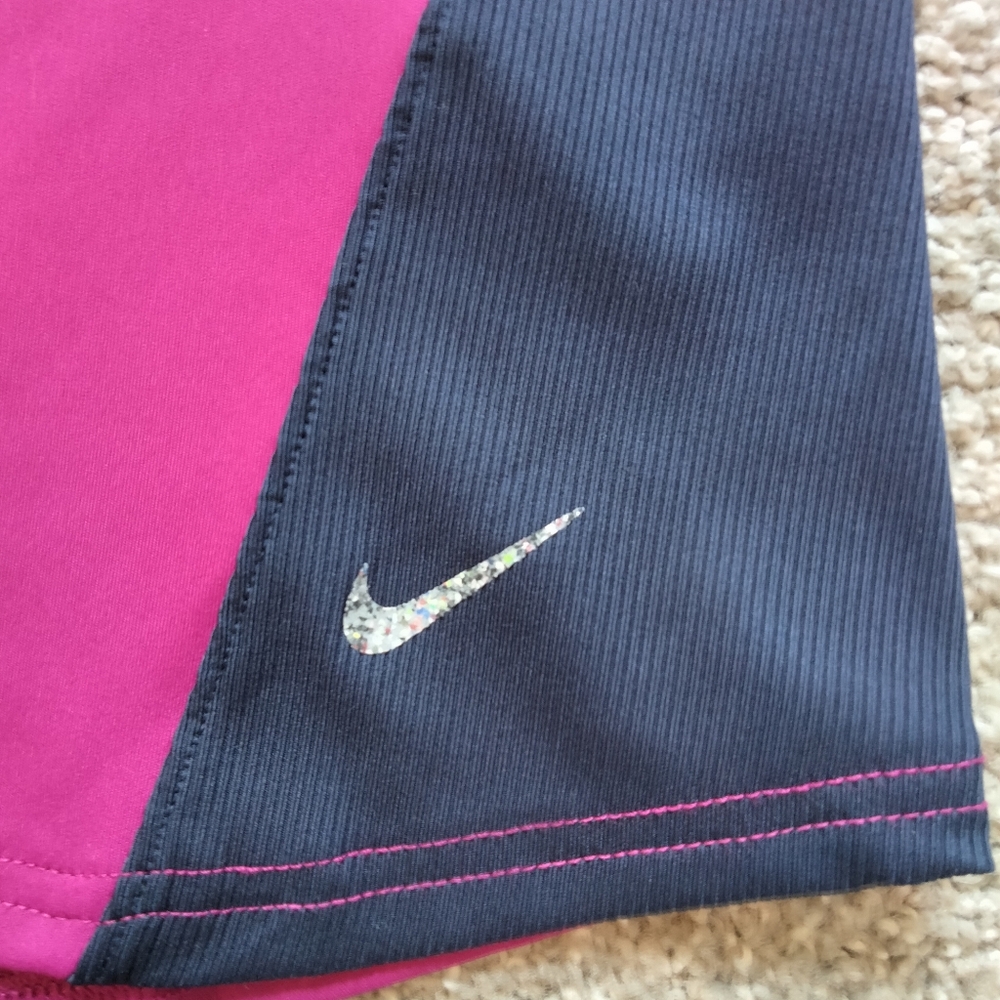 NWT XL Nike Yoga Dri-Fit Purple Stretch Tank Top Keyhole Back Athletic Top NEW - Picture 6 of 9